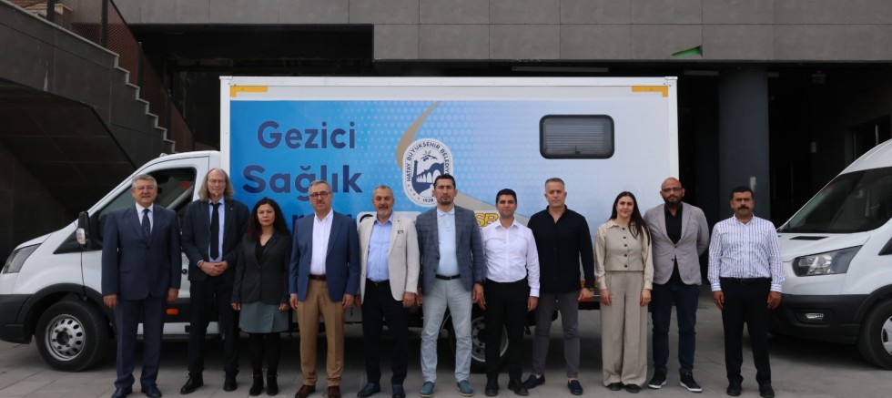 Büyükşehir Filosuna 2 Adet Gezici Sağlık Aracı Katıldı