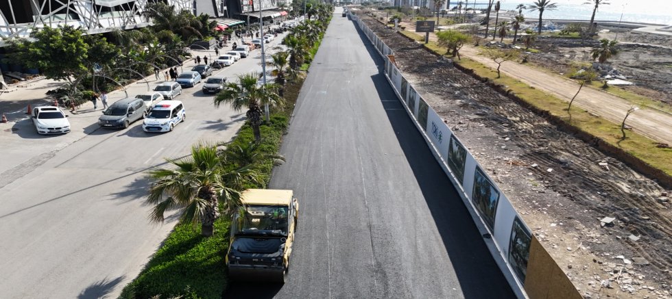 HBB, İskenderun Sahil Yolunu Asfaltlamaya Başladı