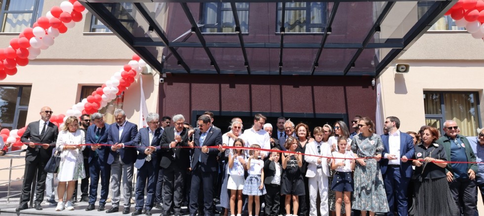 Mesut Yılmaz Ortaokulu Törenle Açıldı