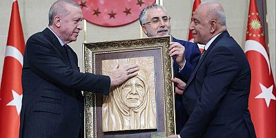 İskenderunlu ahşap ustasından, Cumhurbaşkanı Erdoğan’ı duygulandıran hediye