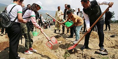 Antakya’da ‘6 Şubat Deprem Şehitleri Hatıra Ormanı’ Oluşturuldu