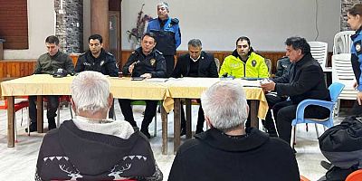 Belen Emniyet Müdürü Volkan Cansever, 'Huzur Toplantısı'nda vatandaşlarla bir araya geldi