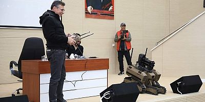 Dönmezoğlu Bilişim Yönetim Kurulu Başkanı Mehmet Dönmez, İSTE’li Gençlere Seslendi; Tek Rakibiniz Kendinizsiniz, Hayallerinizi Yüksek Tutun!