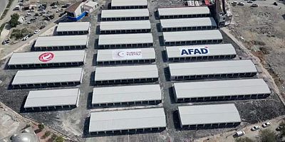 Hatay'da depremzede esnafa umut olan prefabrik çarşı tam kapasiteye ulaştı