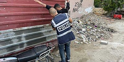 Hatay’da uygulamalarında çeşitli suçlardan aranan 8 zanlı yakalandı