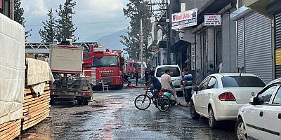 İskenderun'da mobilya atölyesinde çıkan yangın söndürüldü