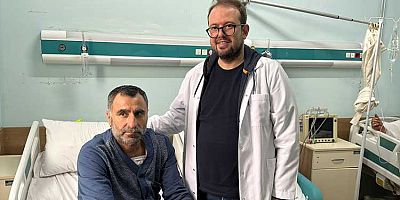 İskenderun’da Op. Dr. Abdülkerim Damar, aortu yırtılan hastayı hayata bağladı