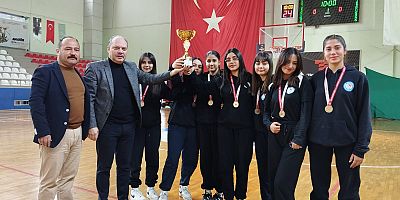 İSKENDERUN MAVİ VATAN SPOR LİSESİ HATAY ŞAMPİYONU OLDU