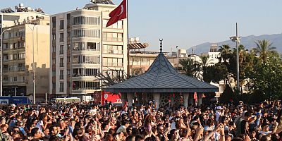 Türk Yıldızları Gösterisi Büyüledi